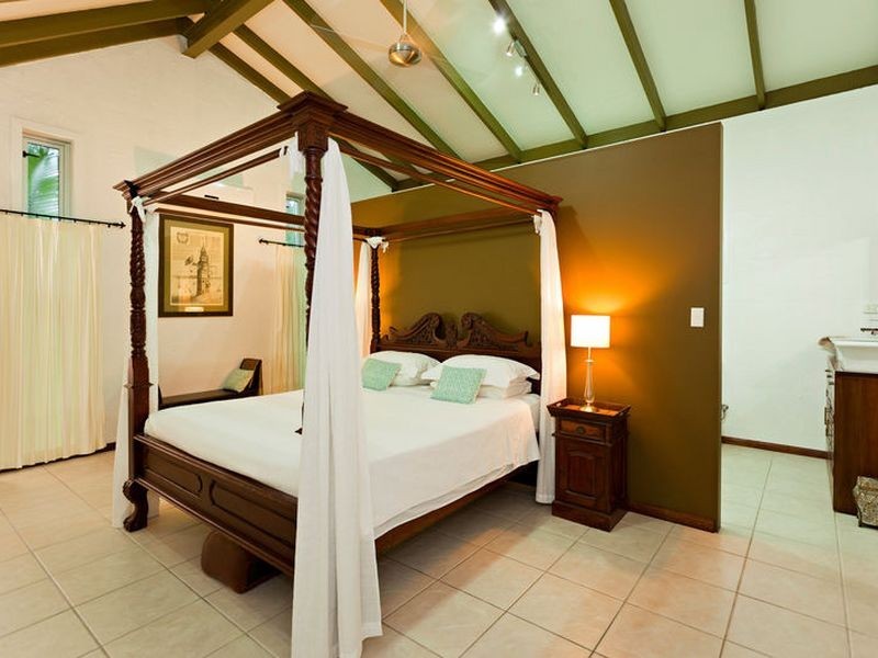 444-446 Varley Street, Yorkeys Knob QLD 4878