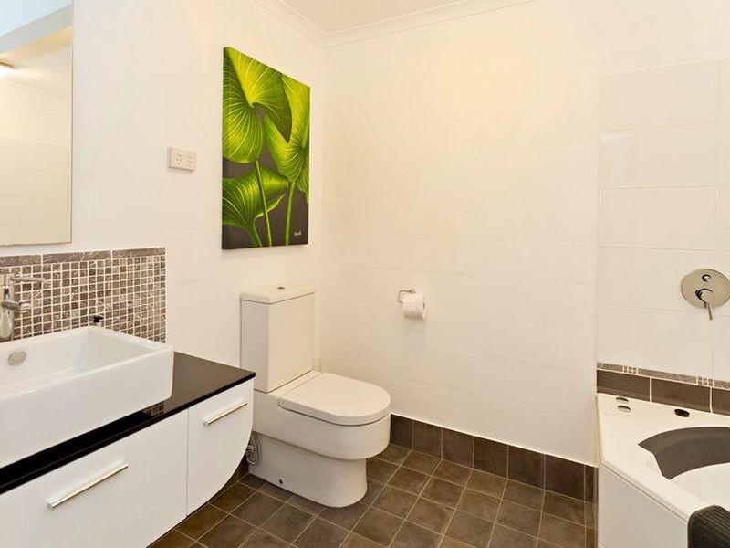 444-446 Varley Street, Yorkeys Knob QLD 4878
