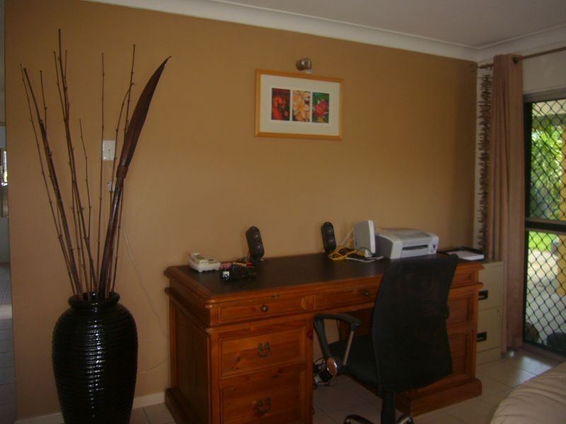 9 Mahogany Street, Holloways Beach QLD 4878