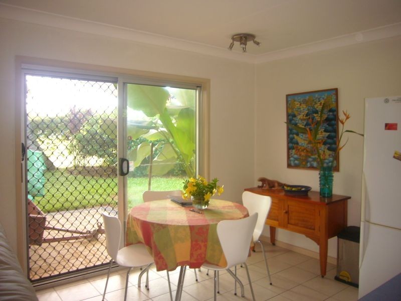 9 Mahogany Street, Holloways Beach QLD 4878