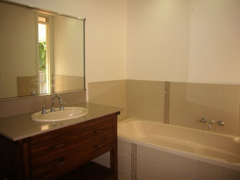 Yorkeys Knob QLD 4878