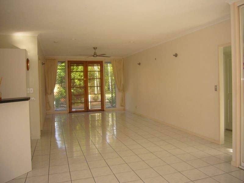 8B Albion Street, Yorkeys Knob QLD 4878