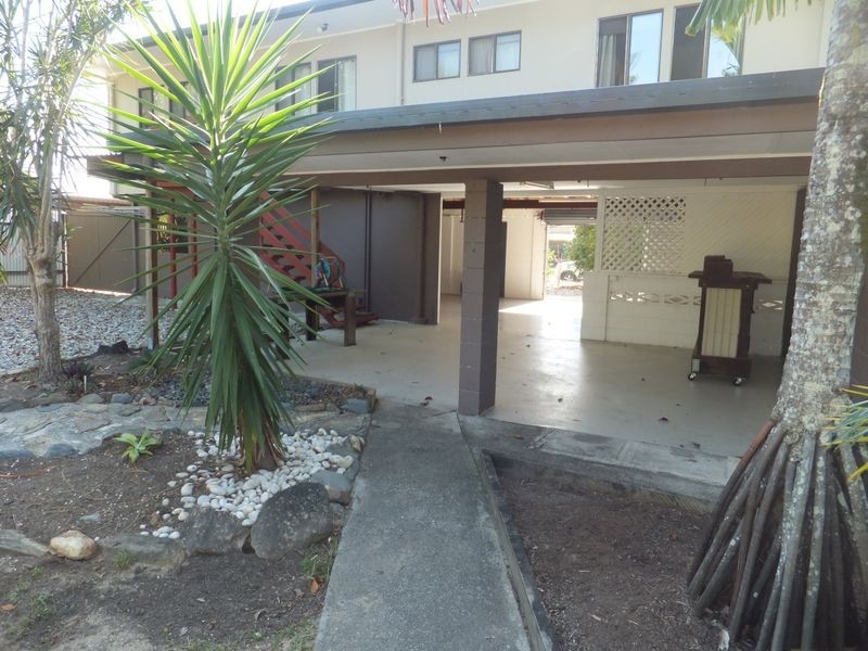 7 Fairway Street, Yorkeys Knob QLD 4878