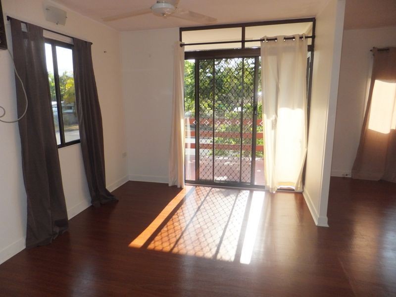 7 Fairway Street, Yorkeys Knob QLD 4878