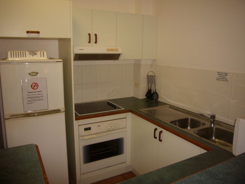 2/61 Sims Esplanade, Yorkeys Knob QLD 4878