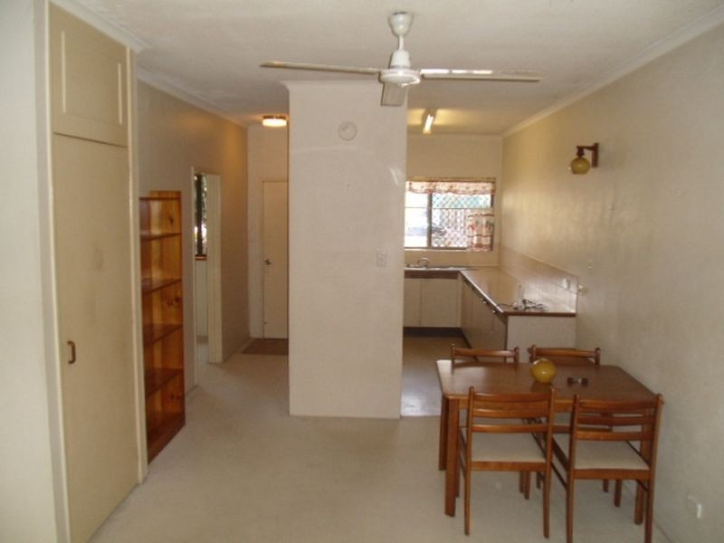 2/21-31 Poinciana Street, Holloways Beach QLD 4878