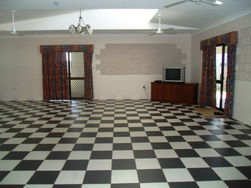 12 Magnolia Street, Holloways Beach QLD 4878