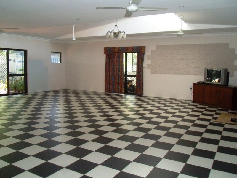 12 Magnolia Street, Holloways Beach QLD 4878