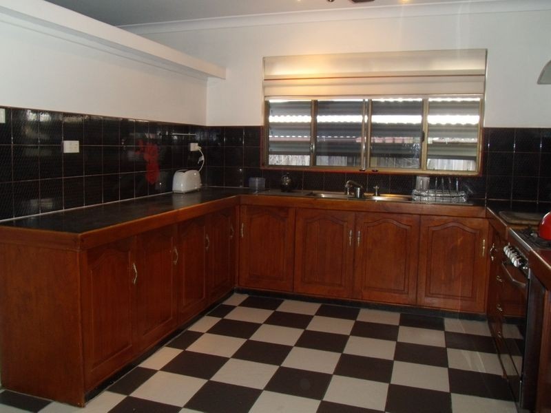 12 Magnolia Street, Holloways Beach QLD 4878