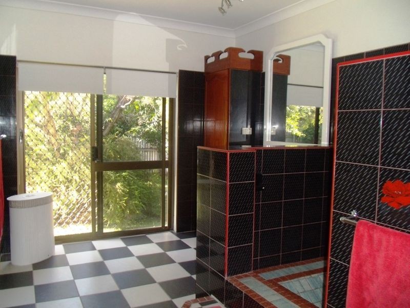 12 Magnolia Street, Holloways Beach QLD 4878