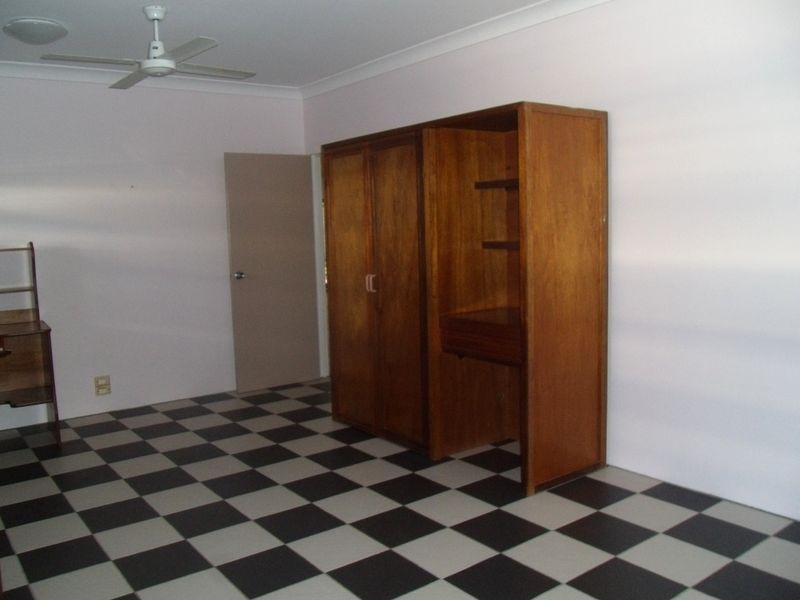 12 Magnolia Street, Holloways Beach QLD 4878