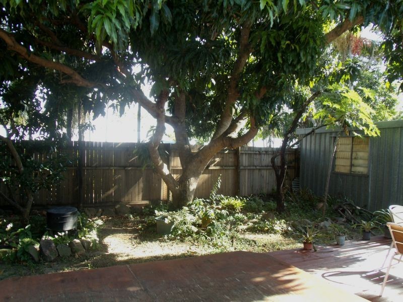 12 Magnolia Street, Holloways Beach QLD 4878