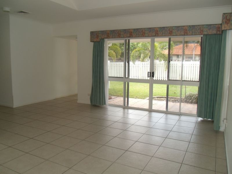 40 Stream Avenue, Kewarra Beach QLD 4879