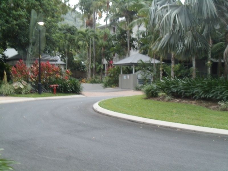 7/23 Veivers Road OASIS RESORT, Palm Cove QLD 4879