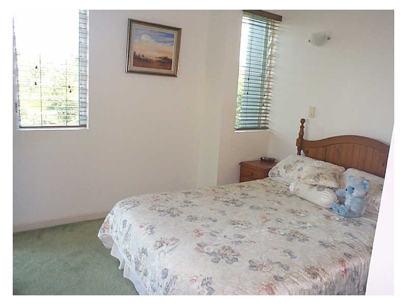 18/2 Deauville Close, Yorkeys Knob QLD 4878