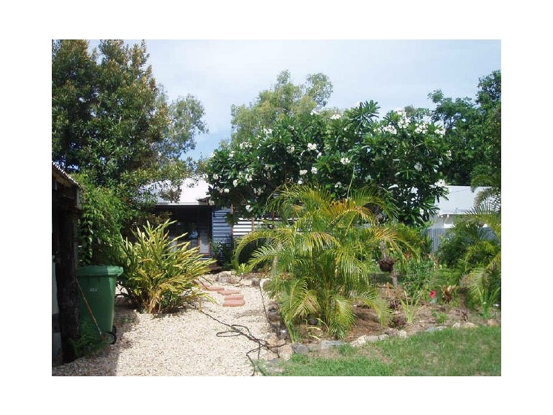 12 Poinsettia Street, Holloways Beach QLD 4878