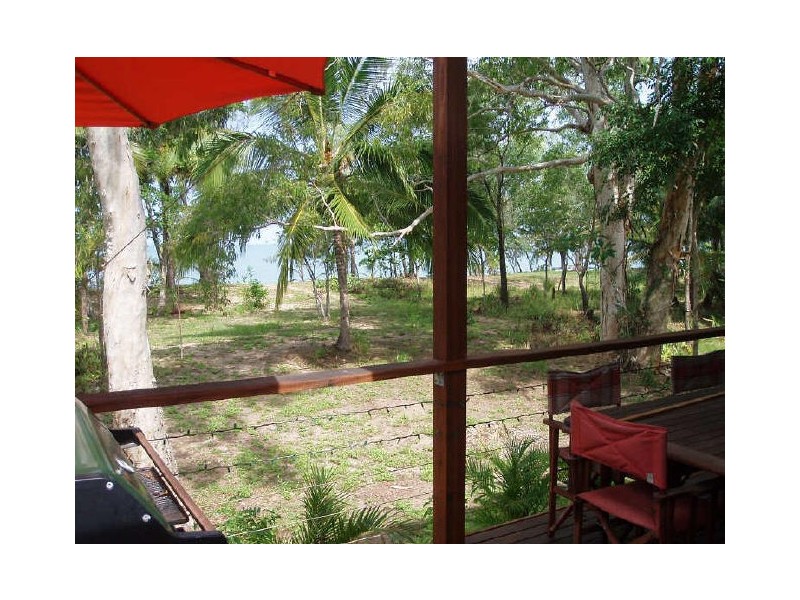 12 Poinsettia Street, Holloways Beach QLD 4878