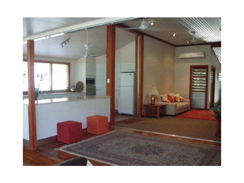 12 Poinsettia Street, Holloways Beach QLD 4878