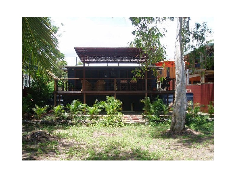 12 Poinsettia Street, Holloways Beach QLD 4878