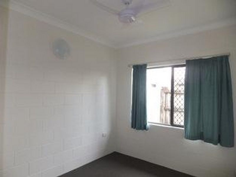 60 Cunningham St, Yorkeys Knob QLD 4878