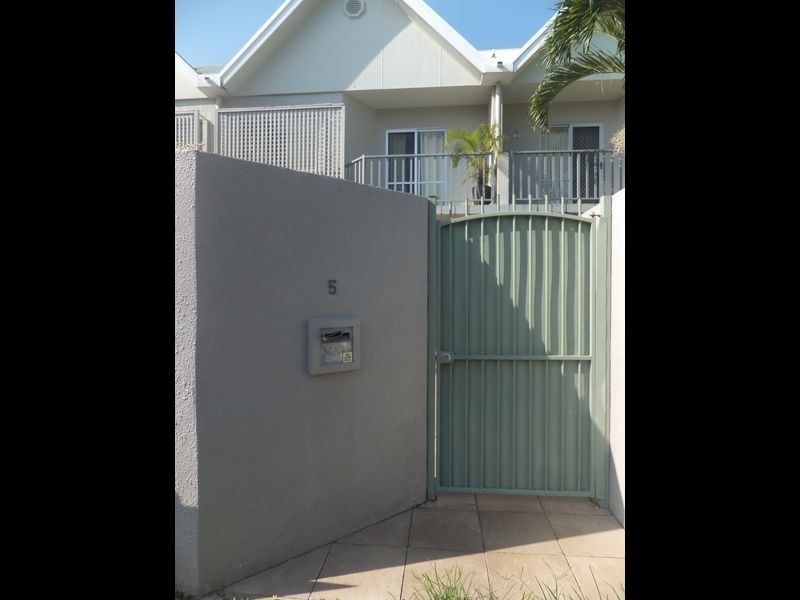 5/78 Cunningham Street, Yorkeys Knob QLD 4878