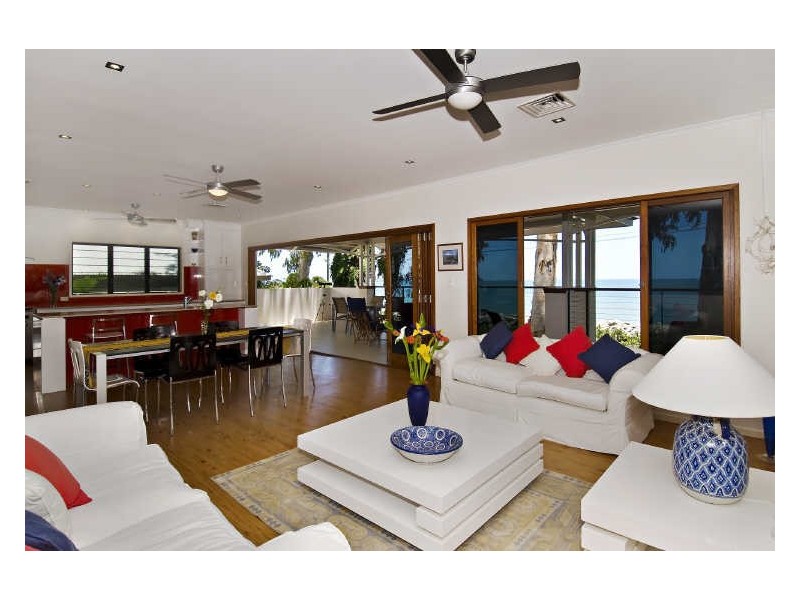 11 Arlington Esplanade, Clifton Beach QLD 4879