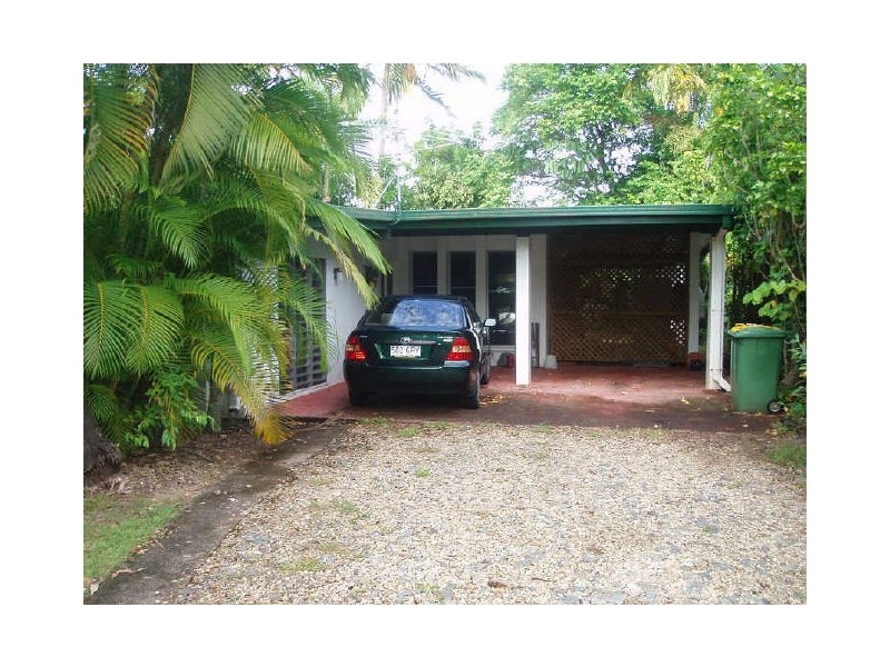 11 Carolyn Close, Yorkeys Knob QLD 4878