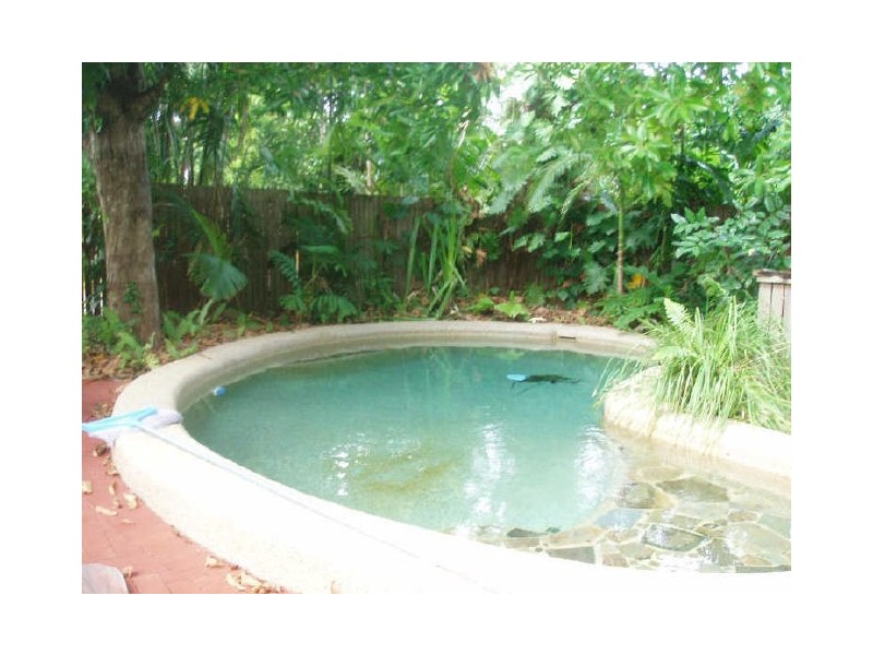 11 Carolyn Close, Yorkeys Knob QLD 4878