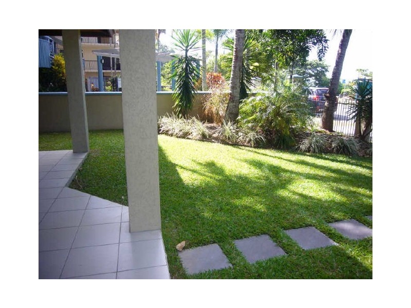 1/73 Sims Esplanade, Yorkeys Knob QLD 4878