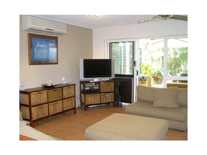 1/6 Deauville Close, Yorkeys Knob QLD 4878