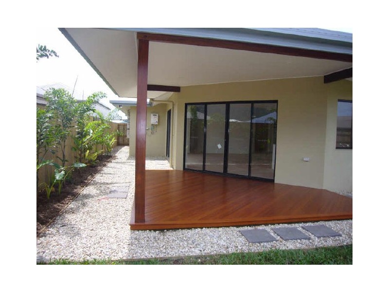 16 Hockey Avenue, Smithfield QLD 4878