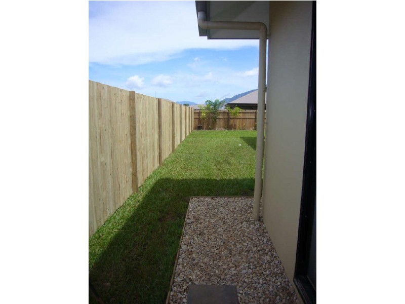 16 Hockey Avenue, Smithfield QLD 4878