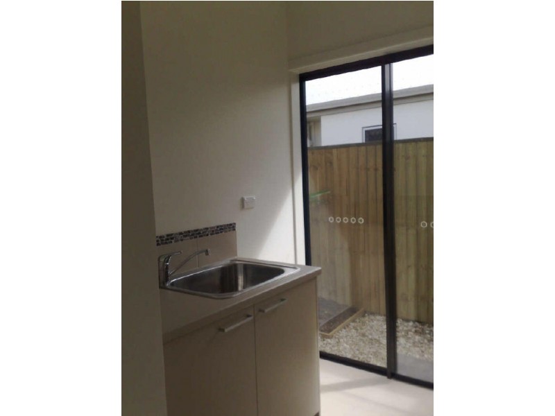 16 Hockey Avenue, Smithfield QLD 4878