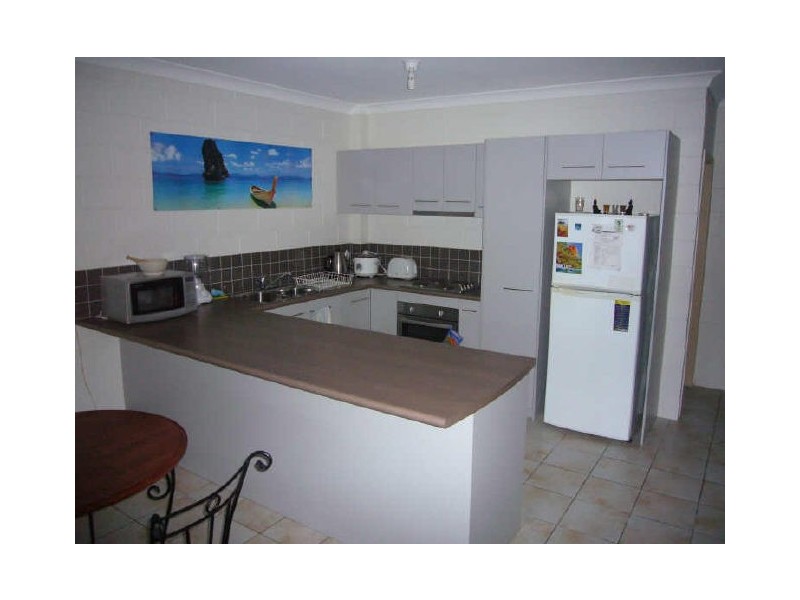 4/527 Varley Street, Yorkeys Knob QLD 4878