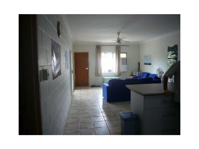 4/527 Varley Street, Yorkeys Knob QLD 4878