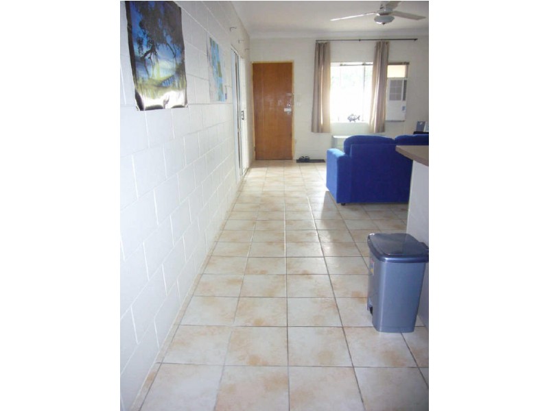 4/527 Varley Street, Yorkeys Knob QLD 4878