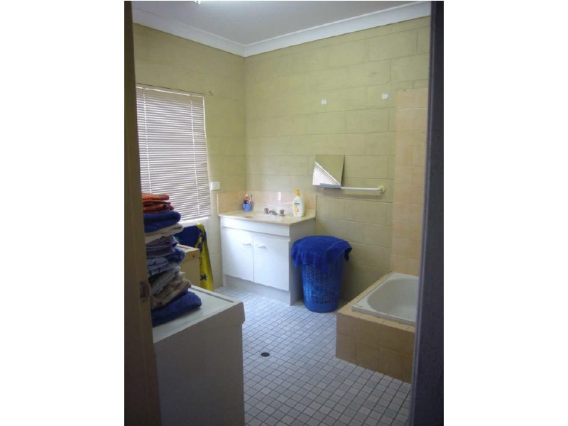 4/527 Varley Street, Yorkeys Knob QLD 4878