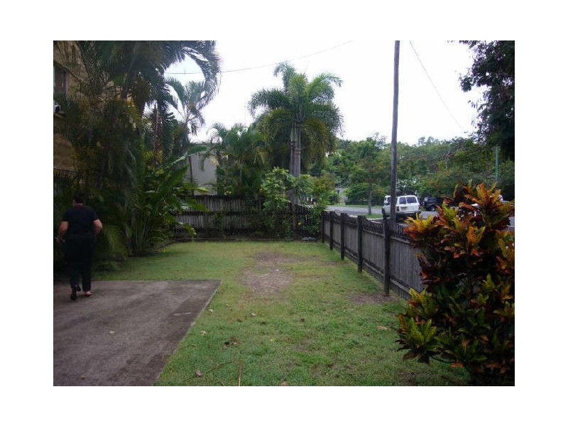 4/527 Varley Street, Yorkeys Knob QLD 4878