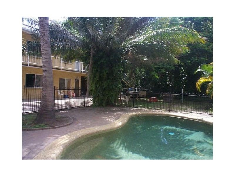 4/527 Varley Street, Yorkeys Knob QLD 4878