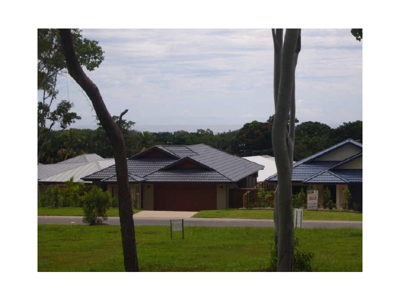 1 Retreat Close, Palm Cove QLD 4879