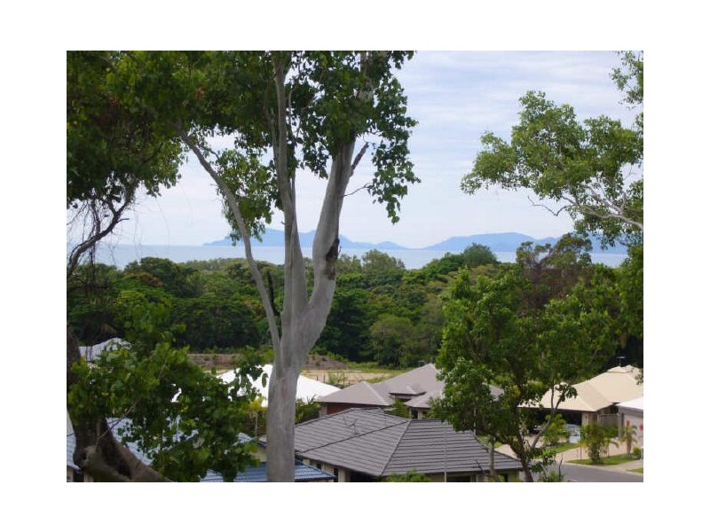 1 Retreat Close, Palm Cove QLD 4879