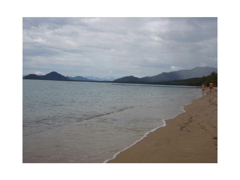 1 Retreat Close, Palm Cove QLD 4879
