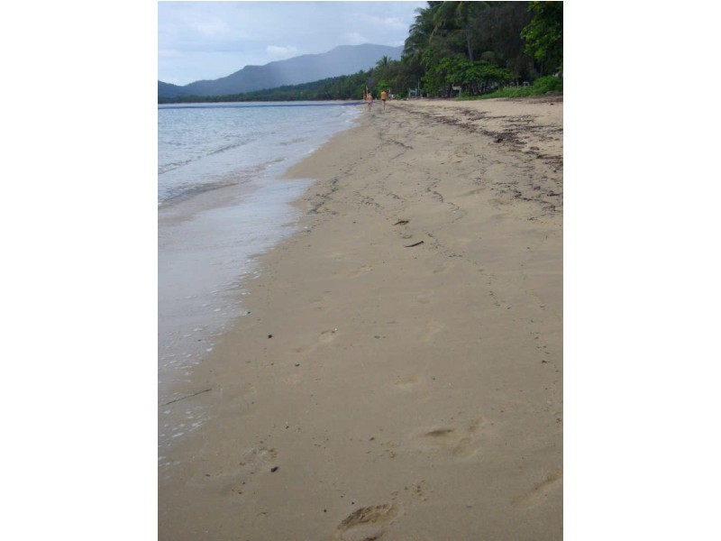 1 Retreat Close, Palm Cove QLD 4879