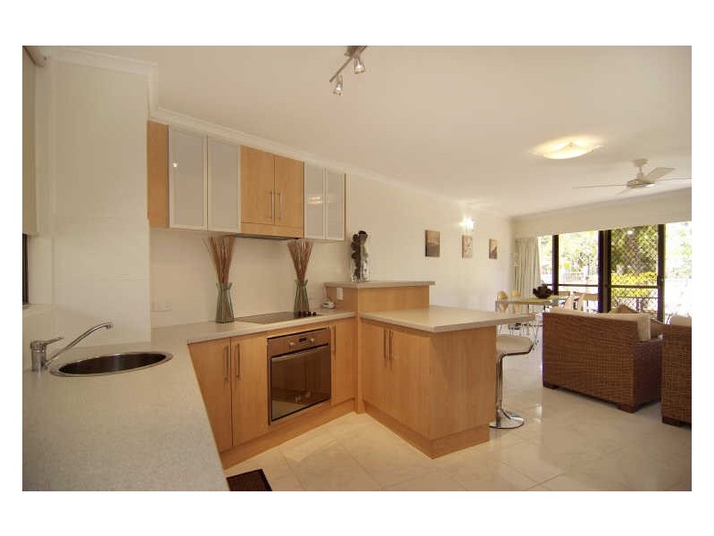 1/35 Sims Esplanade, Yorkeys Knob QLD 4878