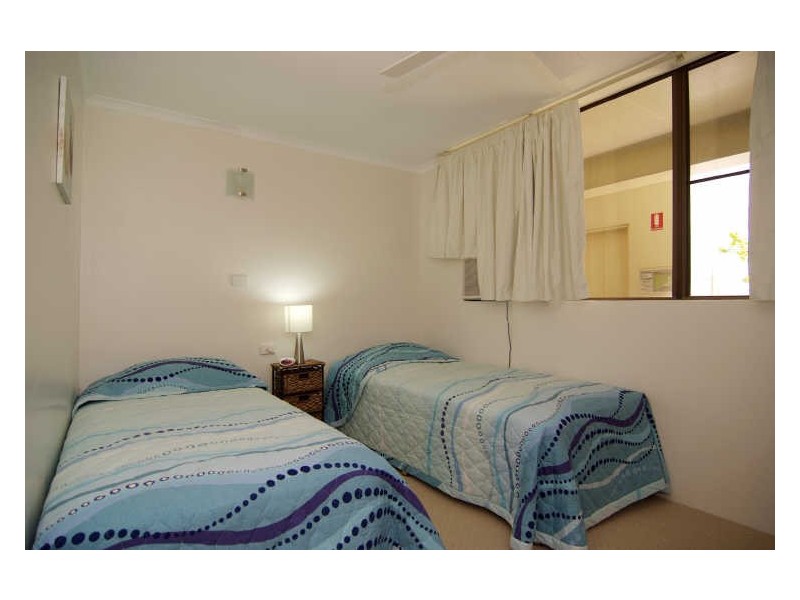 1/35 Sims Esplanade, Yorkeys Knob QLD 4878