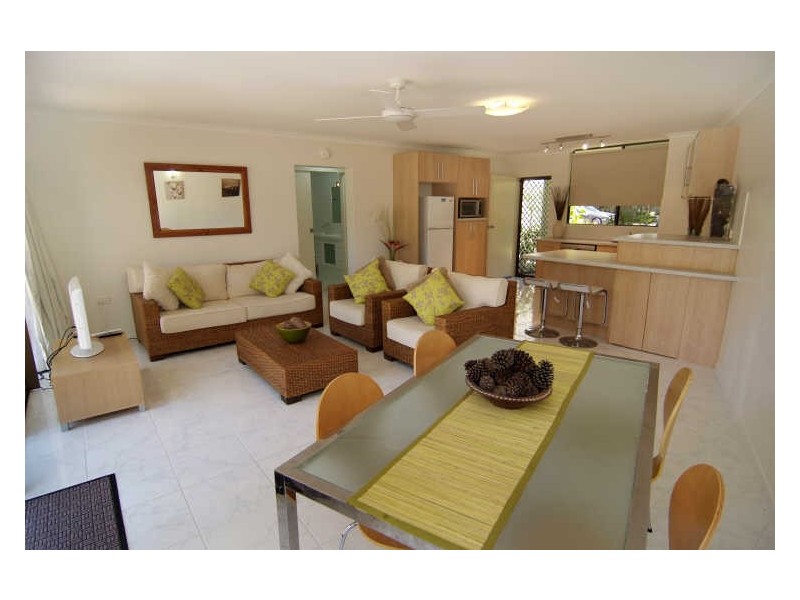 1/35 Sims Esplanade, Yorkeys Knob QLD 4878