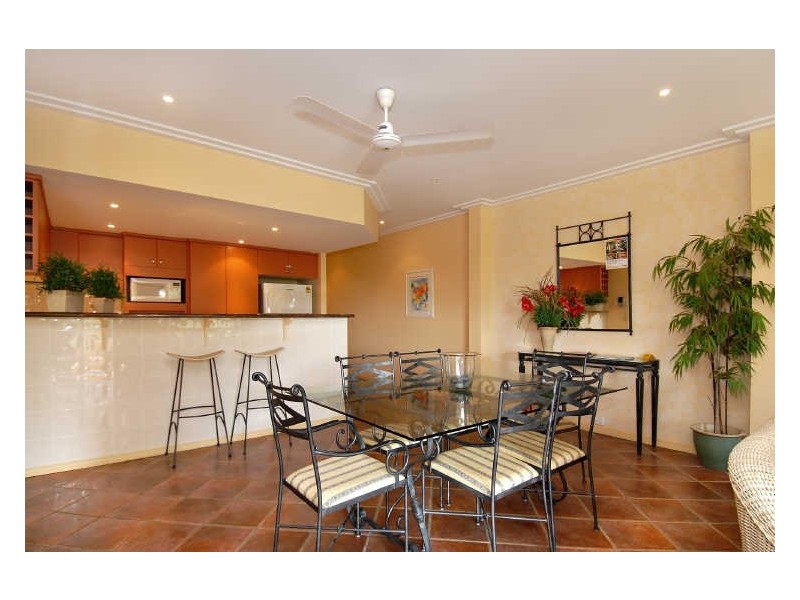 23/25 Veivers Road, Palm Cove QLD 4879