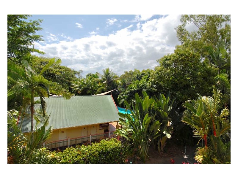 23/25 Veivers Road, Palm Cove QLD 4879