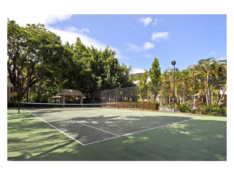 23/25 Veivers Road, Palm Cove QLD 4879