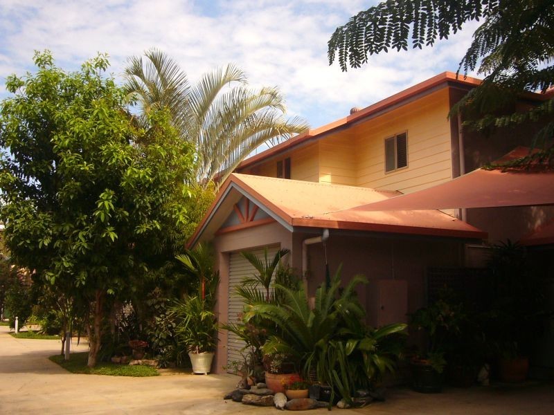 2/25 Rutherford Street, Yorkeys Knob QLD 4878